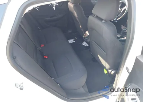 2018 Chevrolet Malibu Lt z USA, uszkodzony, nr VIN 1G1ZD5ST3JF135318